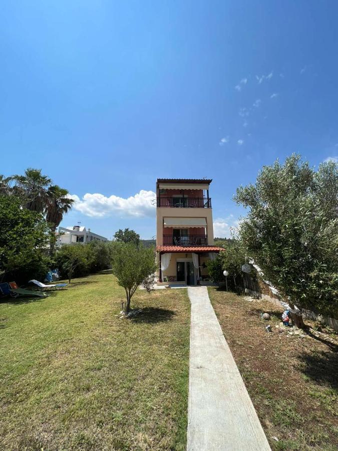 Lia'S Beach House Agios Nikolaos  Buitenkant foto